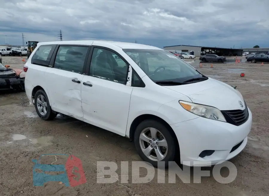 5TDZZ3DC8HS771348 Photo# 4