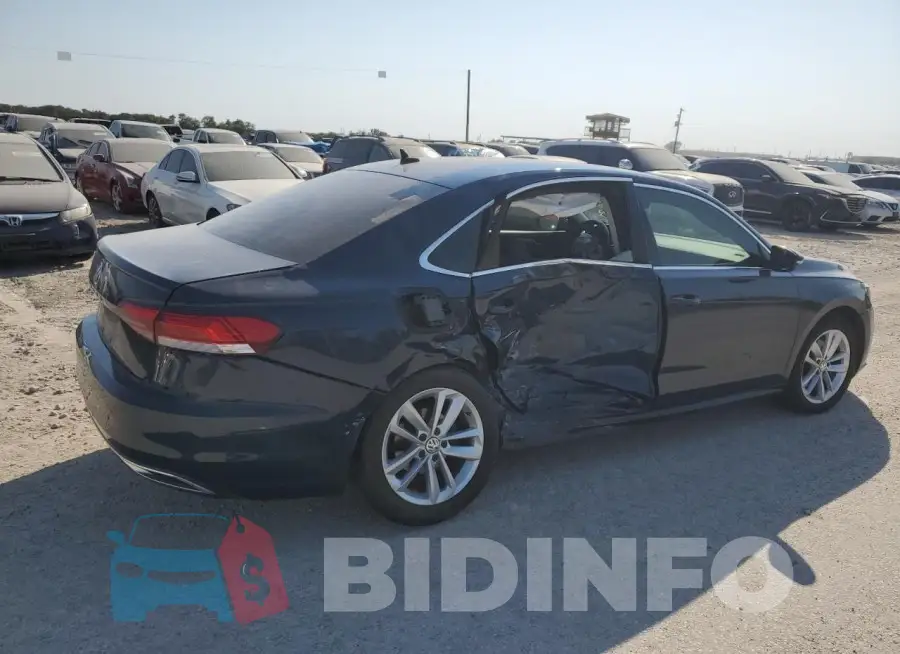 1VWSA7A32LC015087 Photo# 3