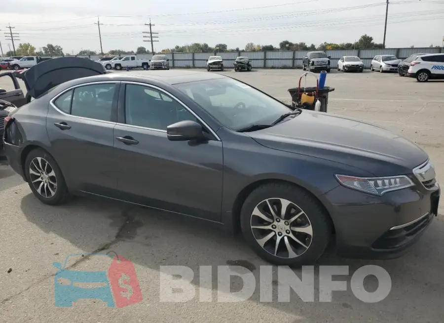 19UUB1F56GA000823 Photo# 4