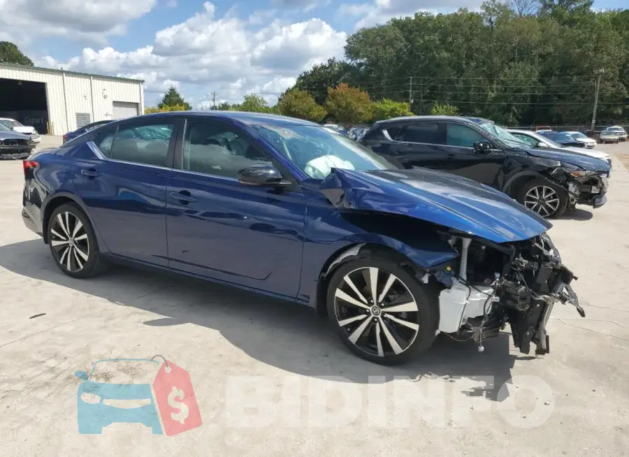 1N4BL4CV8LC250044 Photo# 4