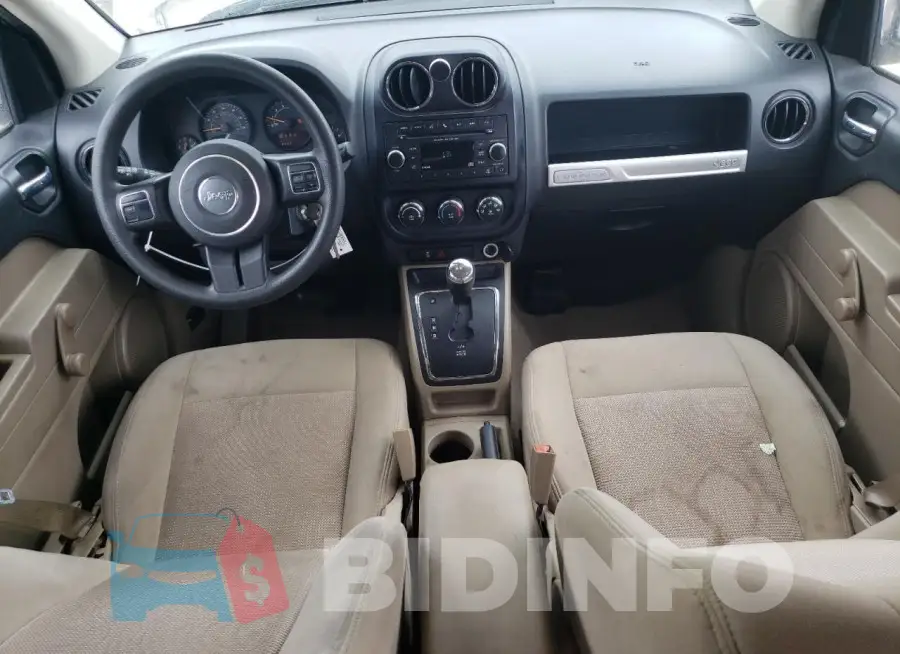 1C4NJCBAXFD373395 Photo# 8