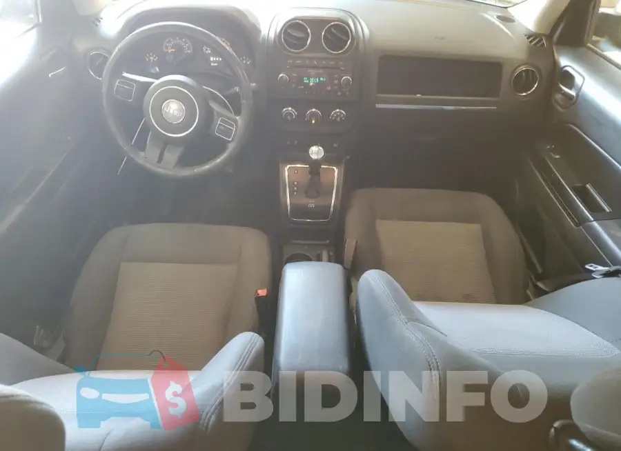 1C4NJPFAXGD792334 Photo# 8