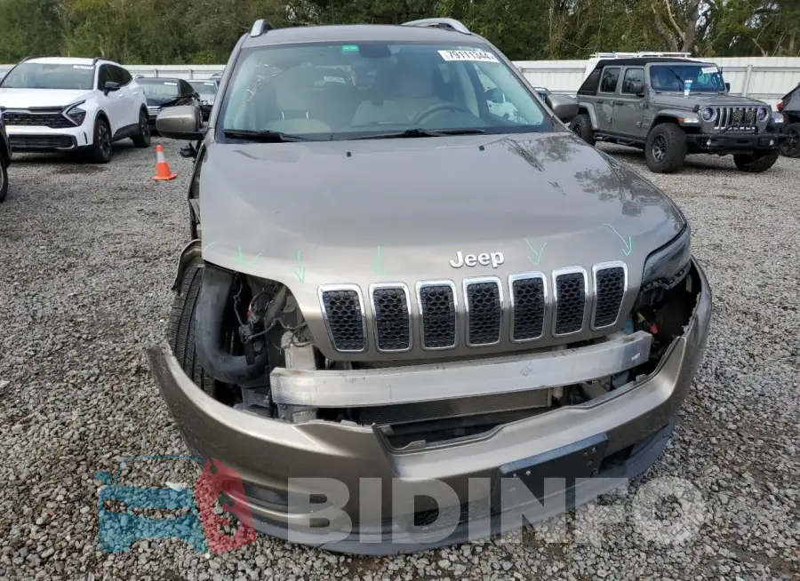 1C4PJLCX2KD144232 Photo# 5