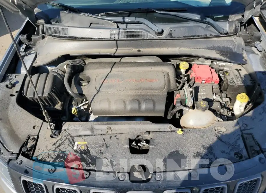 3C4NJDDB3LT208015 Photo# 12