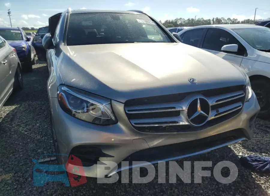 WDC0G4JB8KF552844 Photo# 5