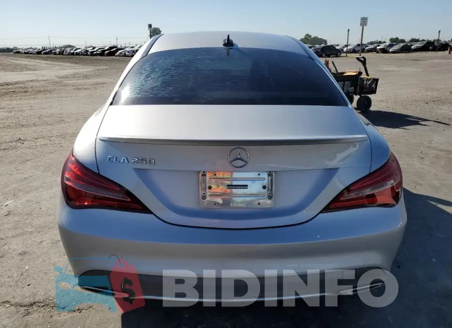 WDDSJ4EB2JN581776 Photo# 6