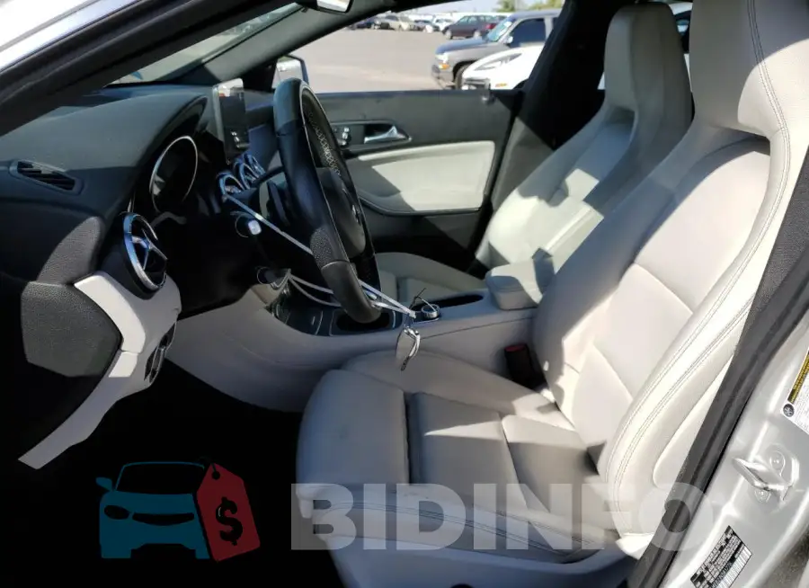 WDDSJ4EB2JN581776 Photo# 7