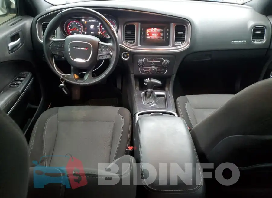 2C3CDXFG9FH858879 Photo# 8