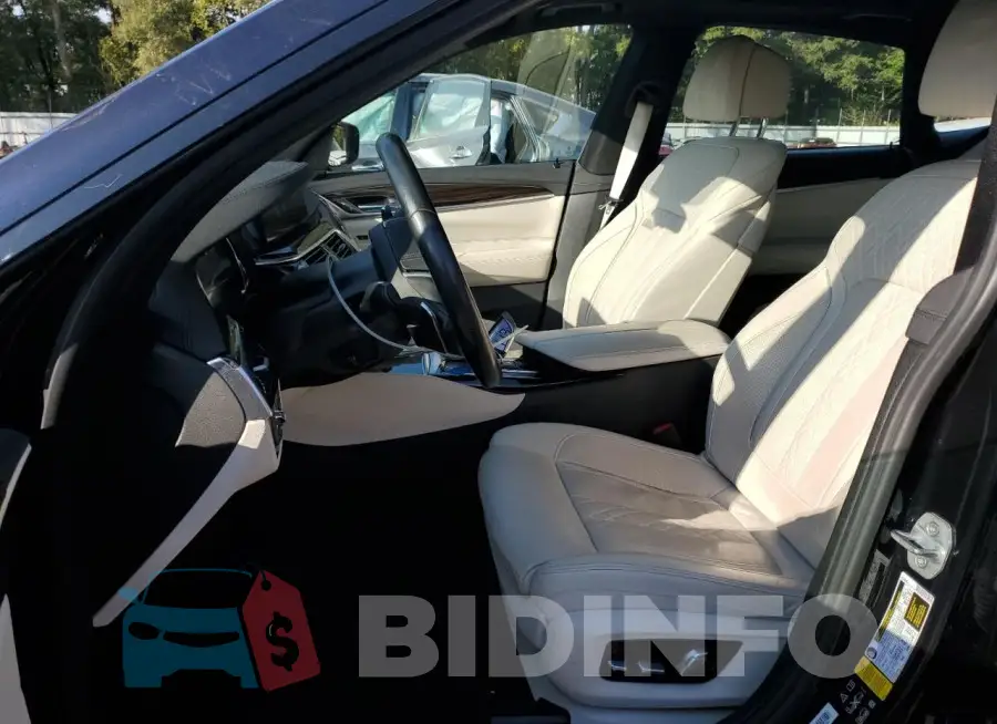 WBAJV6C53JBK07582 Photo# 7