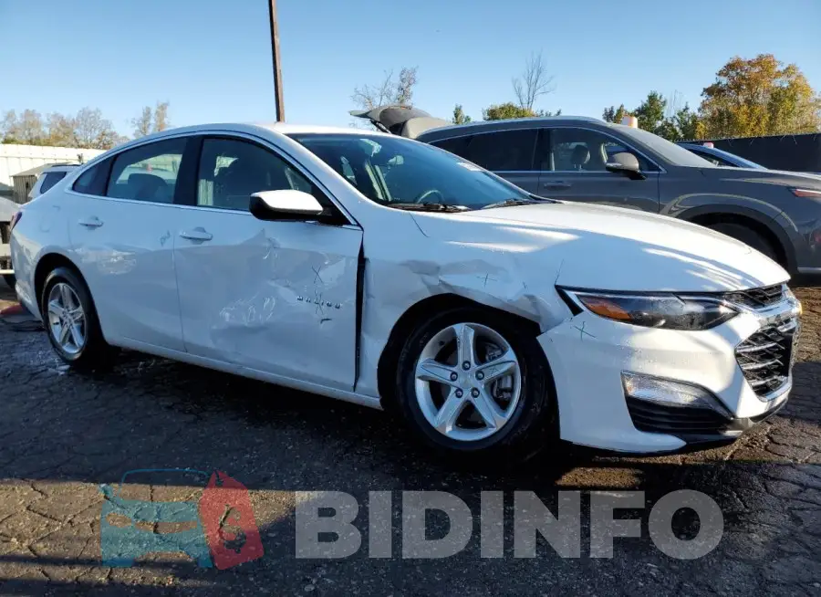 1G1ZD5ST4RF170350 Photo# 4
