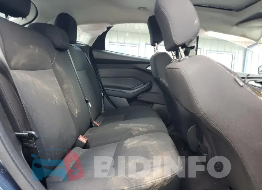 1FADP3M2XJL255450 Photo# 10