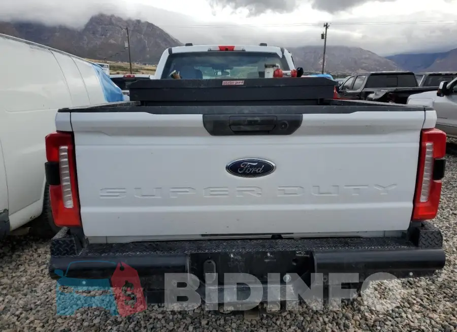 1FT8W2BA7PEE01027 Photo# 6