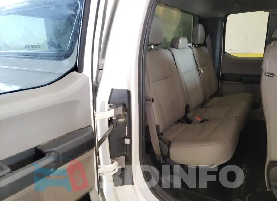 1FTFX1E59JFB73806 Photo# 10