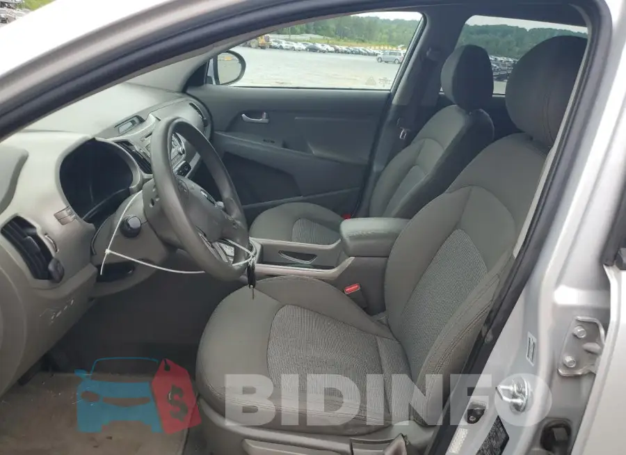 KNDPB3AC6G7856603 Photo# 7