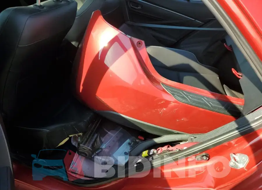 2T1BURHE8FC328783 Photo# 12