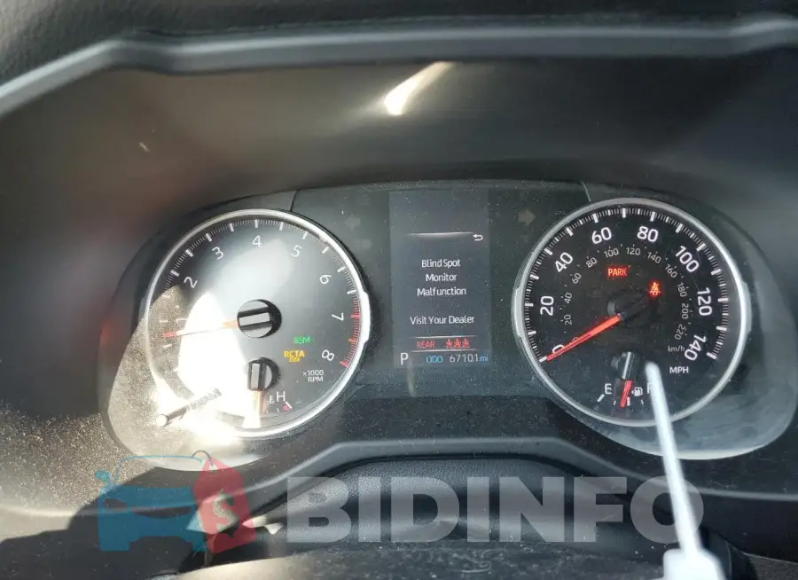 2T3P1RFV8MC210285 Photo# 9