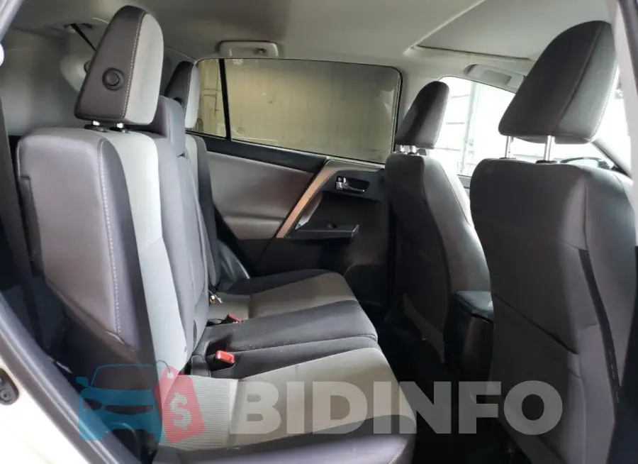 2T3RFREV7FW268241 Photo# 11
