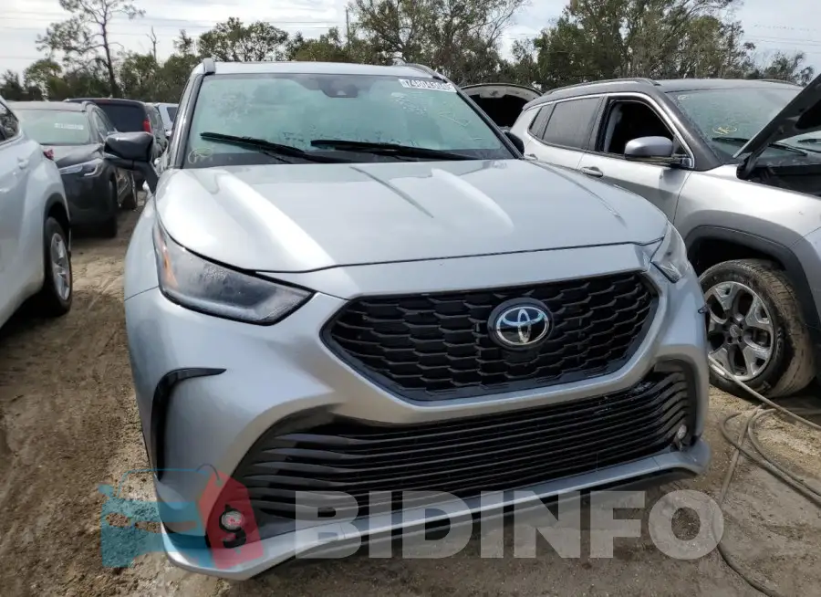 5TDKDRAH8RS532743 Photo# 5
