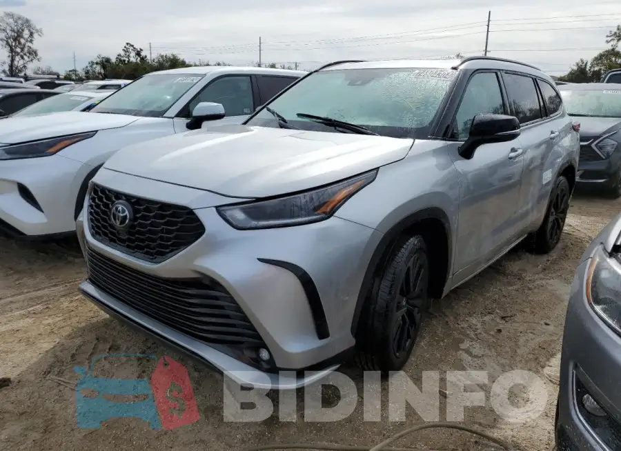 5TDKDRAH8RS532743 Photo# 1