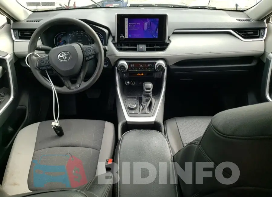 JTMRWRFV2PD206906 Photo# 8