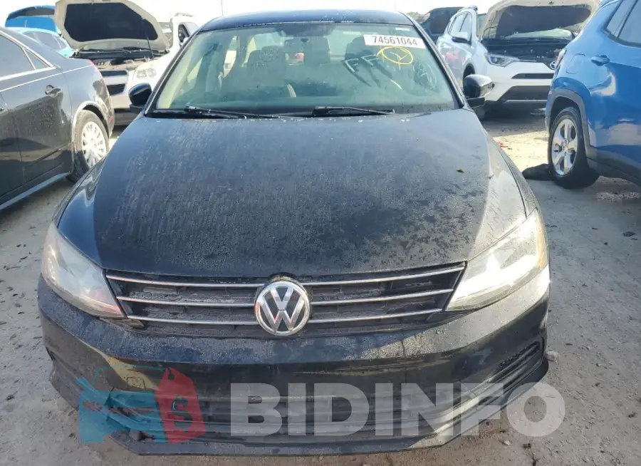 3VW167AJ2HM399731 Photo# 5