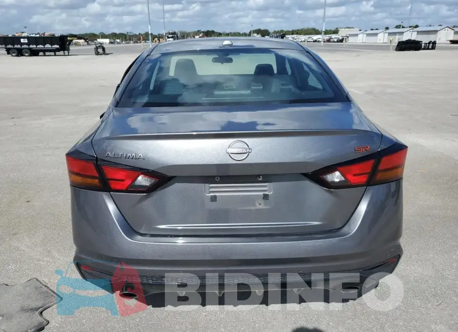 1N4BL4CV4PN338664 Photo# 6