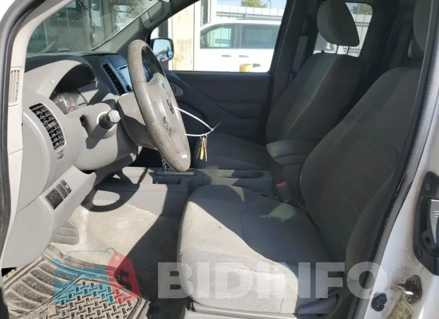 1N6BD0CT6JN762513 Photo# 7
