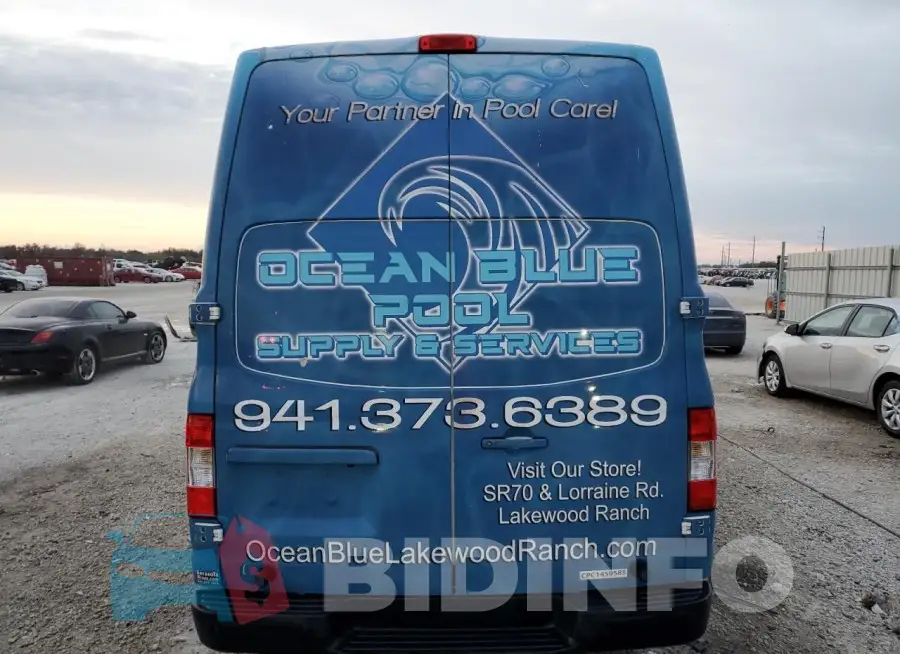 1N6BF0LYXJN803571 Photo# 6