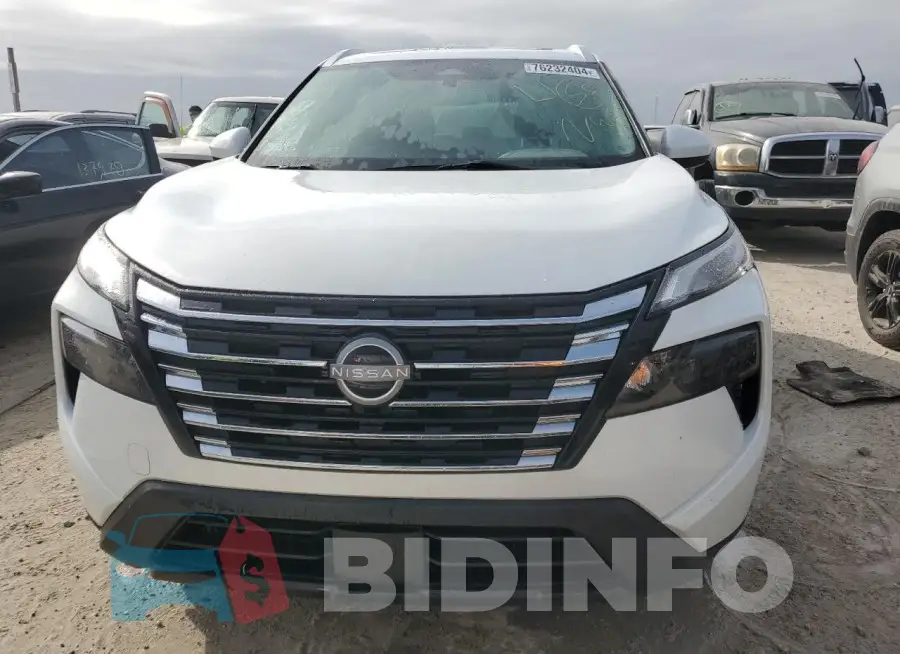5N1BT3BA9RC721187 Photo# 5