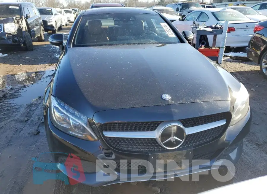 WDDWJ4KB0HF422748 Photo# 5