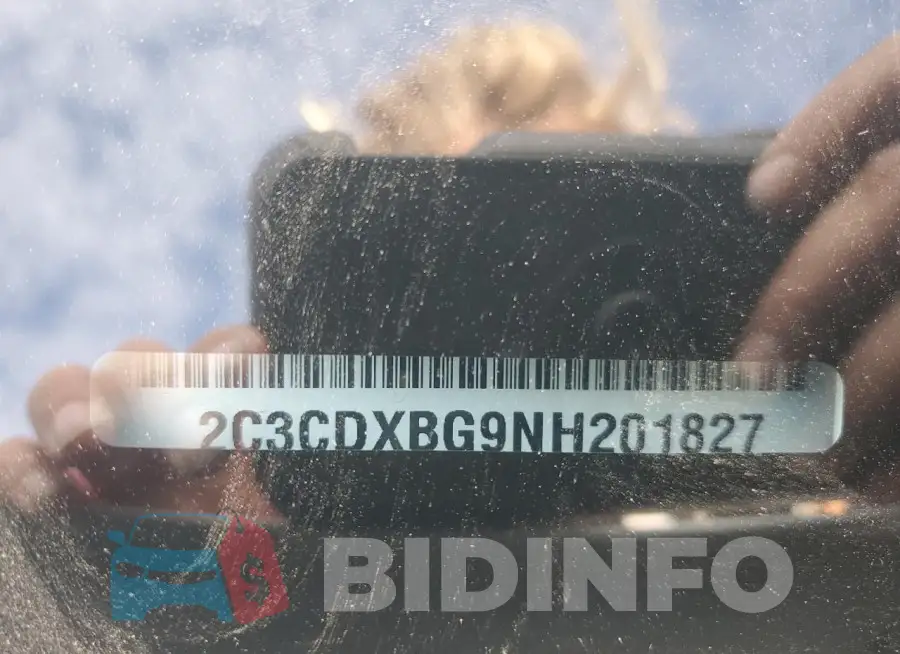 2C3CDXBG9NH201827 Photo# 12