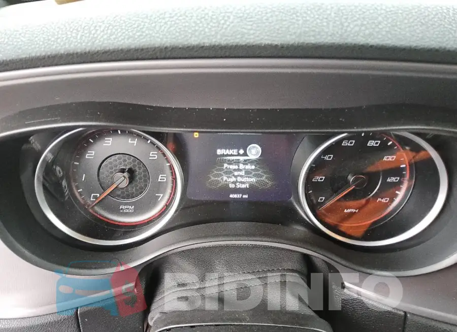 2C3CDXHG6PH583213 Photo# 9