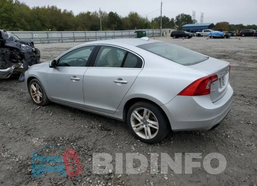YV140MFC2F1314482 Photo# 2