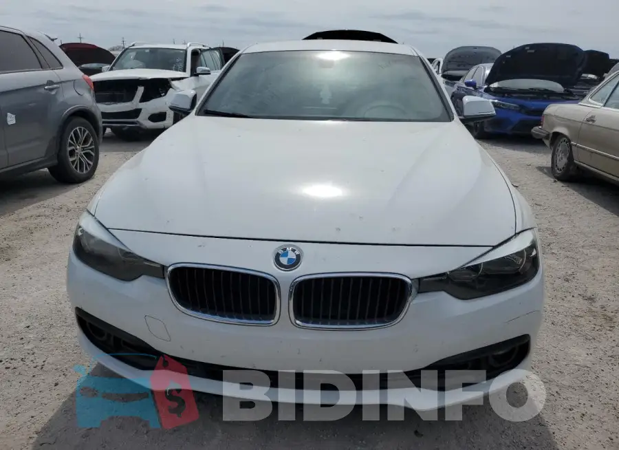 WBA8A9C56GK617068 Photo# 5