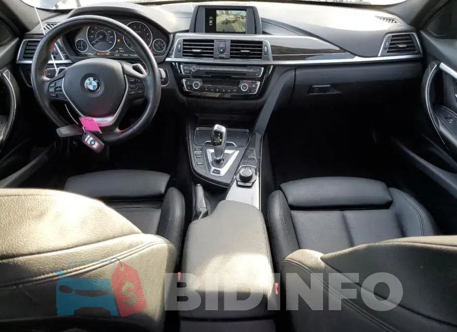 WBA8E1C58JA758629 Photo# 8