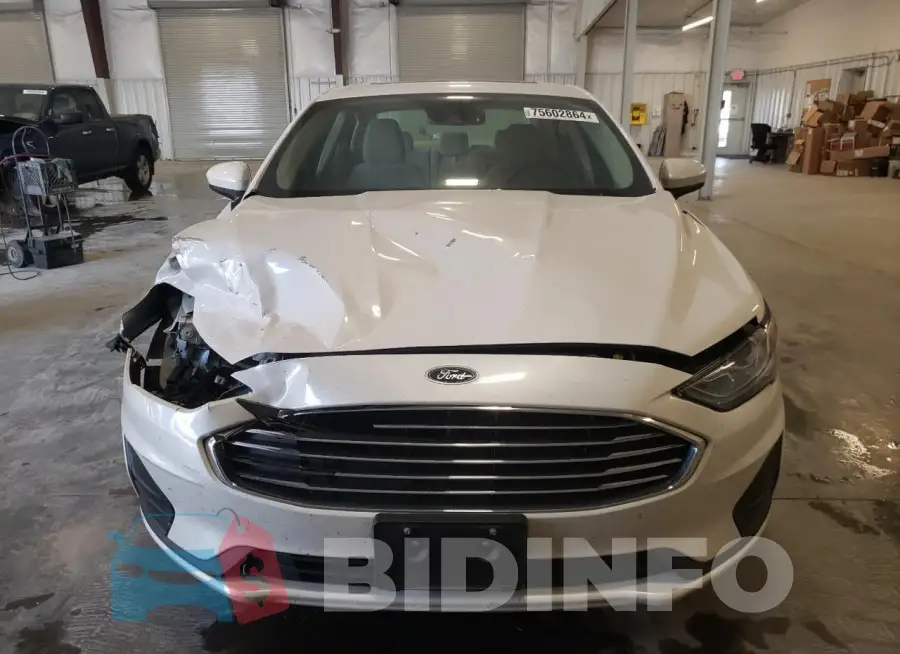 3FA6P0LU1KR280184 Photo# 5