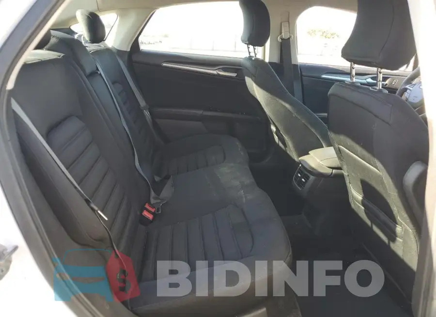 3FA6P0LU5GR248281 Photo# 10