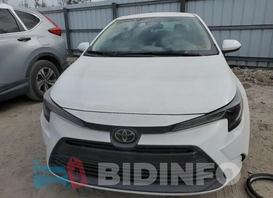5YFB4MDE8RP215168 Photo# 5
