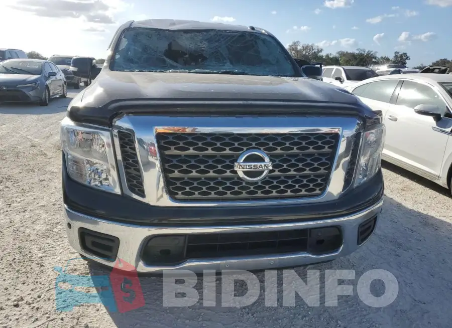 1N6AA1E62JN514194 Photo# 5