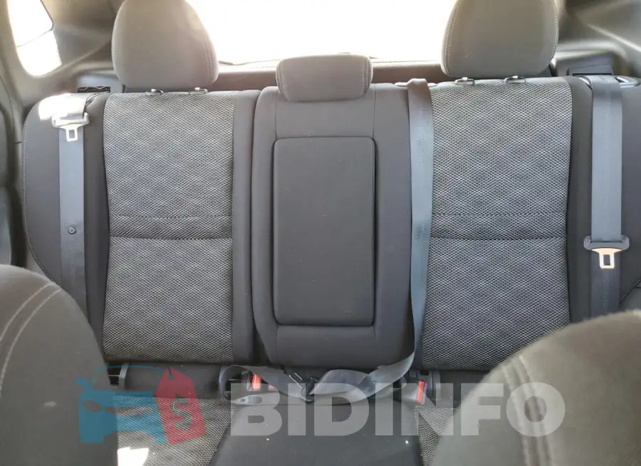 JN1BJ1CRXHW126531 Photo# 10