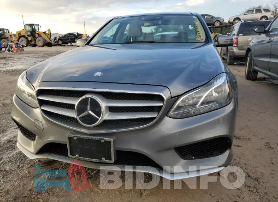 WDDHF5KB3GB226518 Photo# 5