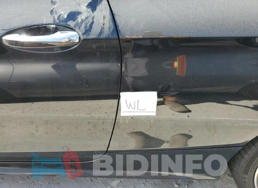 WDDWJ8DBXKF831562 Photo# 12