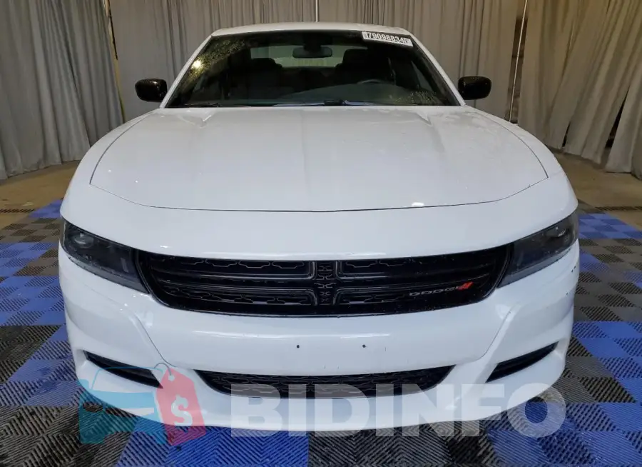 2C3CDXBG3PH690955 Photo# 5