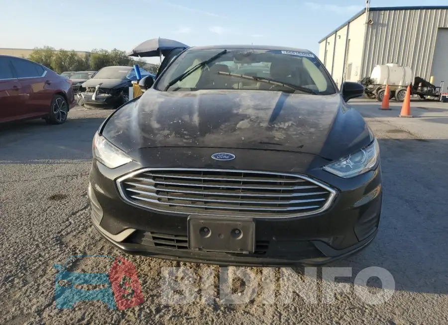 3FA6P0G70KR201964 Photo# 5