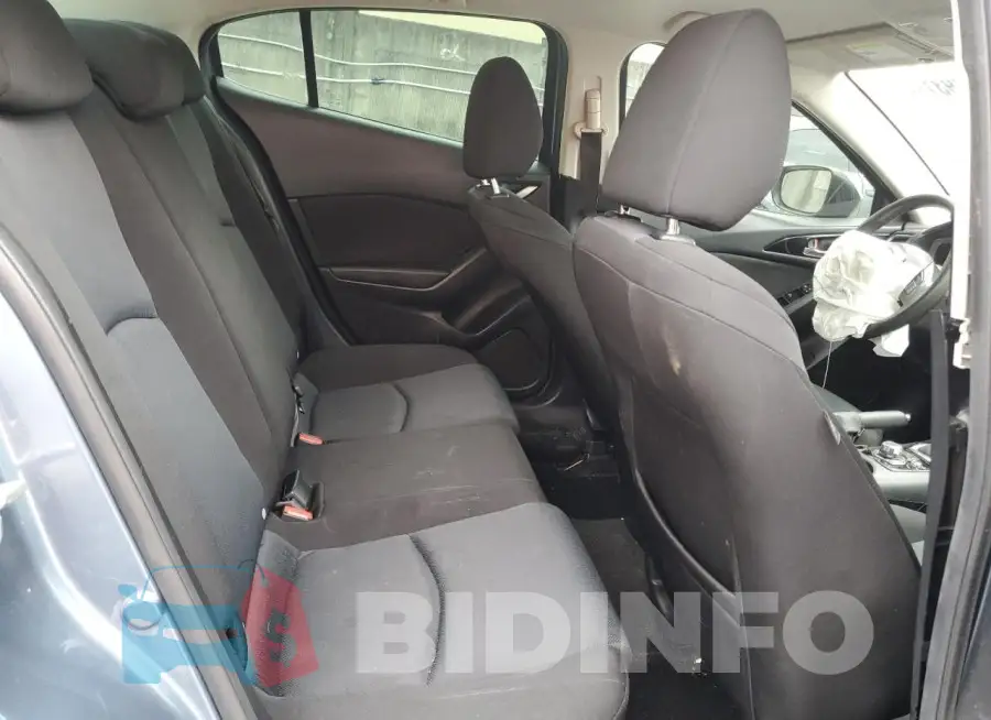 3MZBM1T77GM323686 Photo# 10