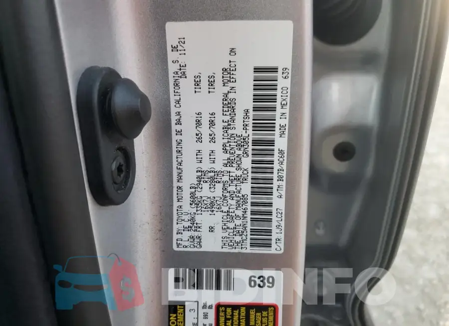 3TMCZ5AN1NM467085 Photo# 13