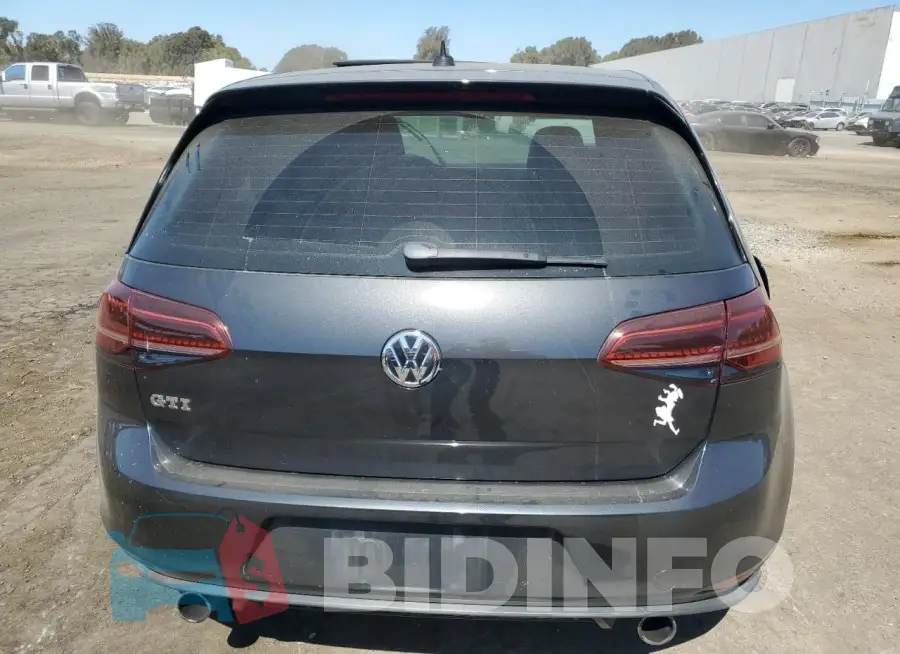 3VW5T7AU4FM012453 Photo# 6
