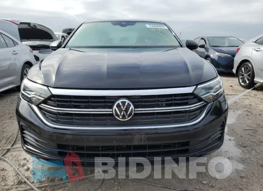 3VW7M7BU3NM010776 Photo# 5