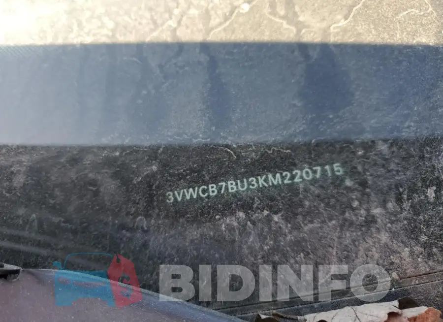 3VWCB7BU3KM220715 Photo# 12