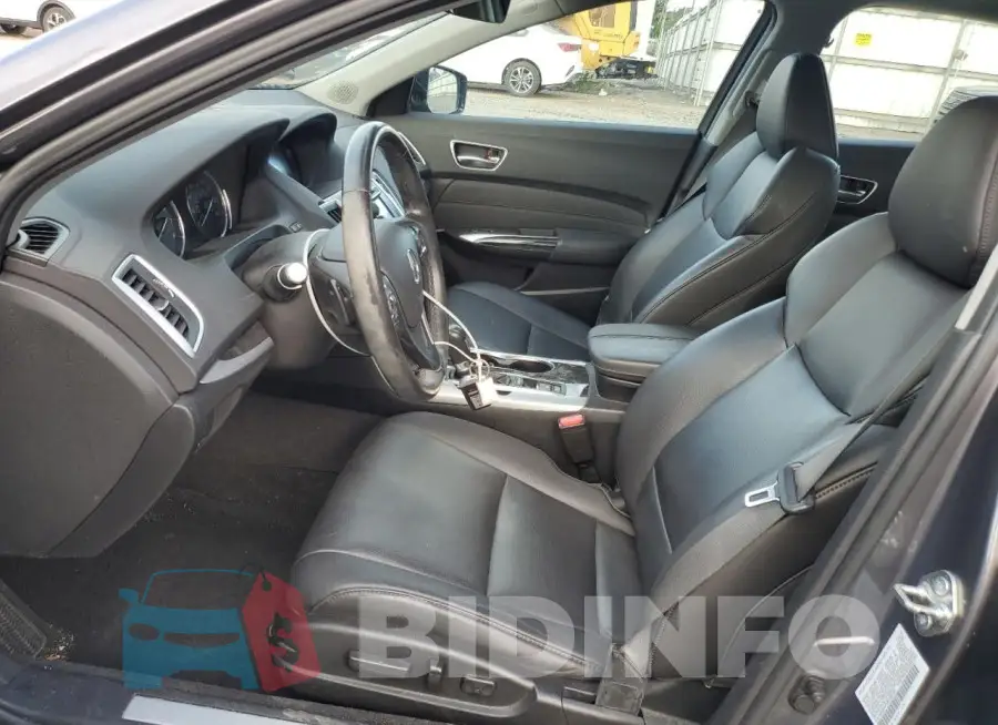 19UUB1F34KA007194 Photo# 7